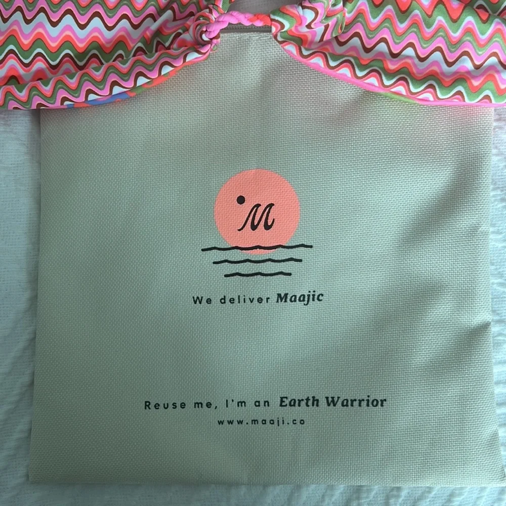 Maaji Pink Geo Print bikini top - Picture 2 of 5